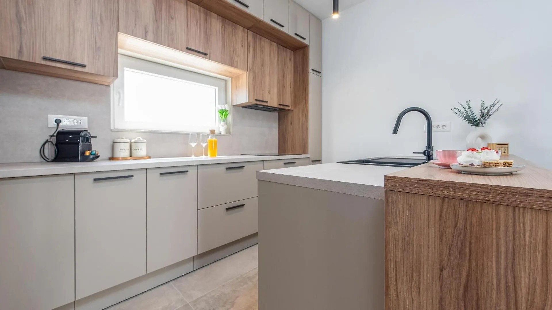 Amazing Home In Gornje Rastane With Kitchen Donje Rastane Croatia