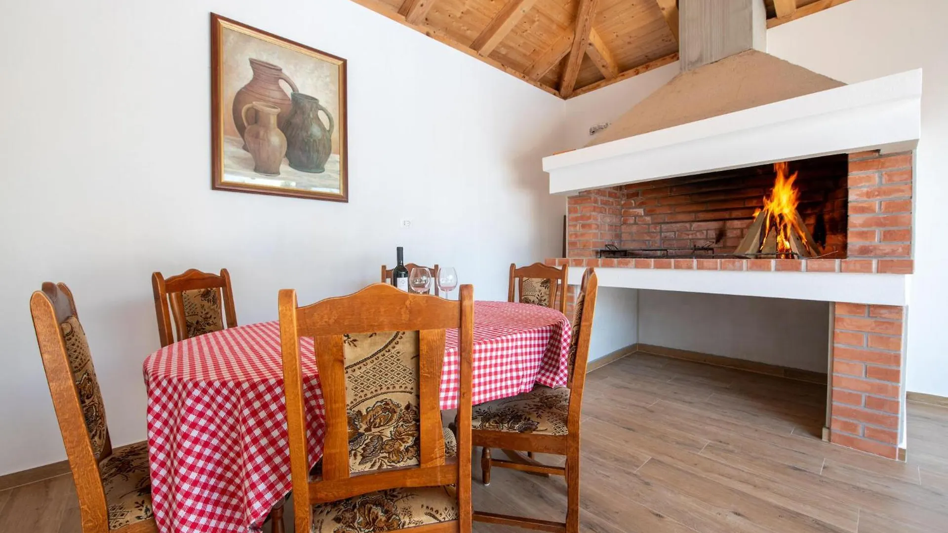 Prázdninový dům Amazing Home In Gornje Rastane With Kitchen Donje Rastane